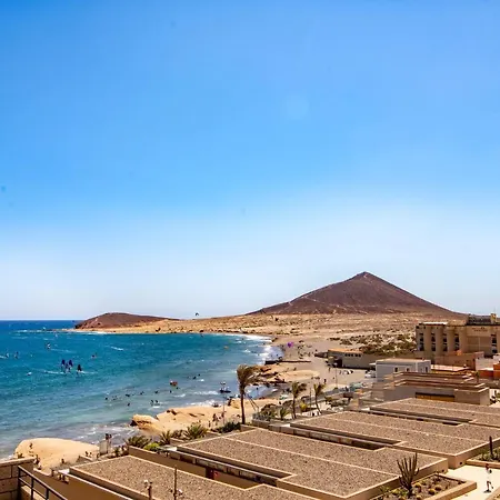 Center - Close To The ! *