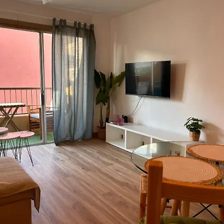 Apartment Center - Close To The ! *