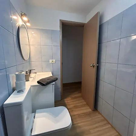 Center - Close To The ! *